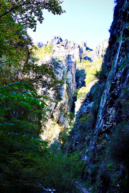 garganta o desfiladero del río Alba