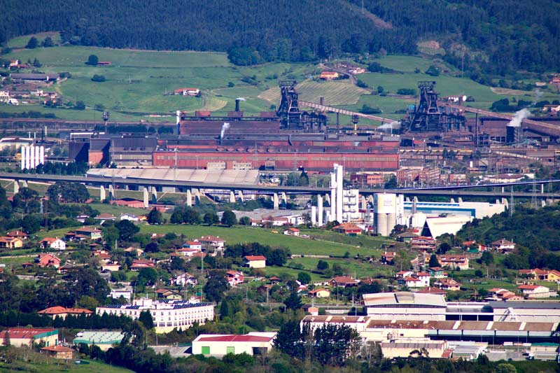 Arcelor Mittal en Veriña, vista desde el Pico el Sol
