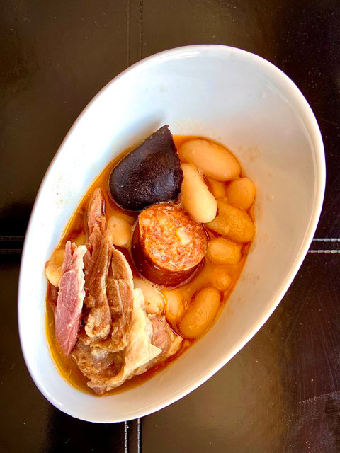 Ración de prueba de fabada asturiana