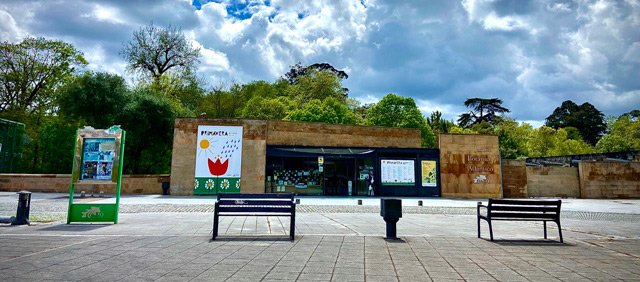 Entrada principal del Jardín Botánico Atlántico de Gijón