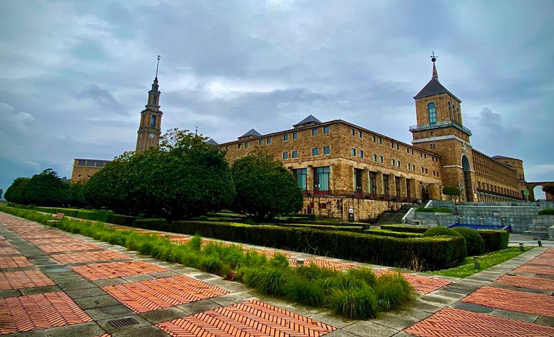Universidad Laboral de Gijón