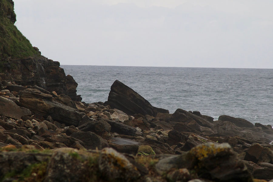 Pedrero de la izquierda en playa España en Villaviciosa