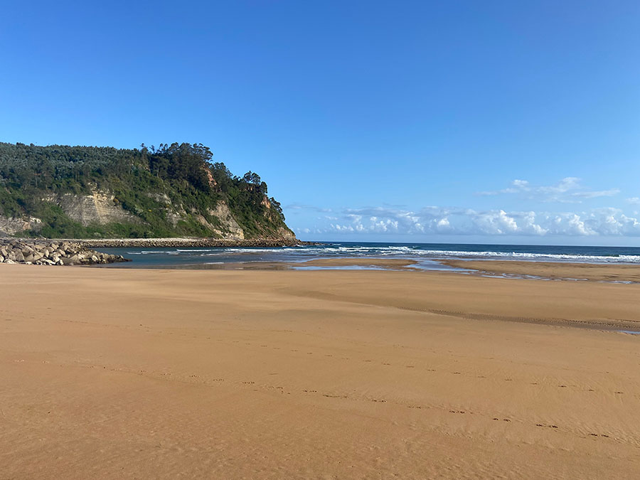 Playa de Rodiles en Villaviciosa en Asturias