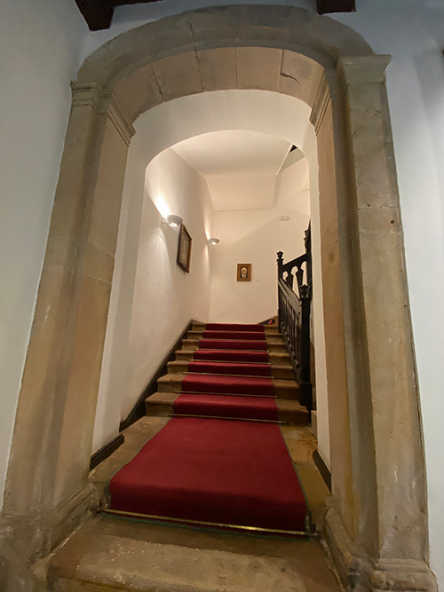 Interior de la zona vieja del museo de bellas artes de Asturias
