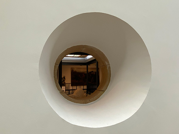 Interior de una de las salas del museo de bellas artes de asturias