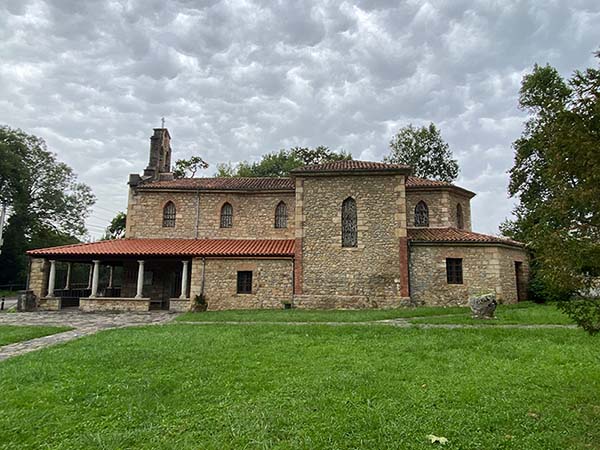Iglesia de San Salvador de Deva en Gijón