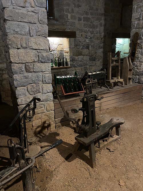 Llagar de sidra natural en el museo del pueblo de Asturias en Gijón