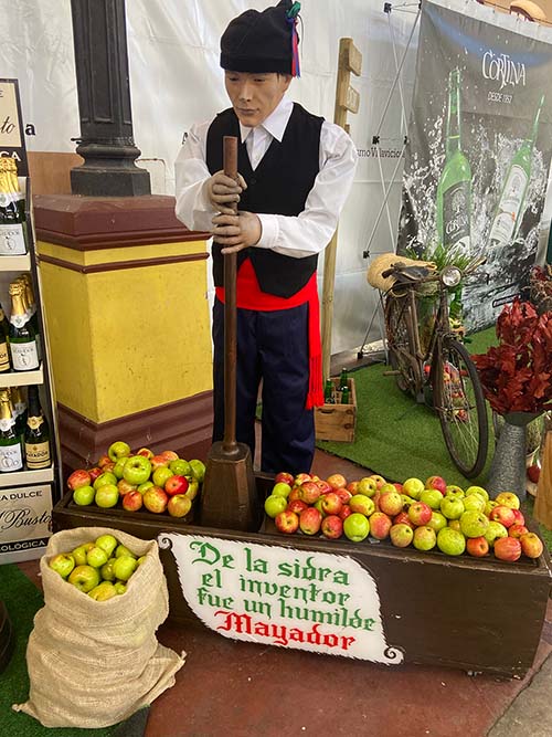 Muñeco que simboliza a un mayador de los de hace más de un siglo