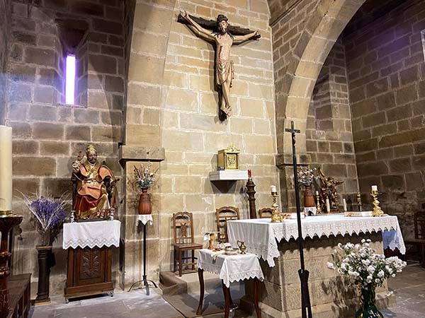 Altar de la colegiata de Teverga