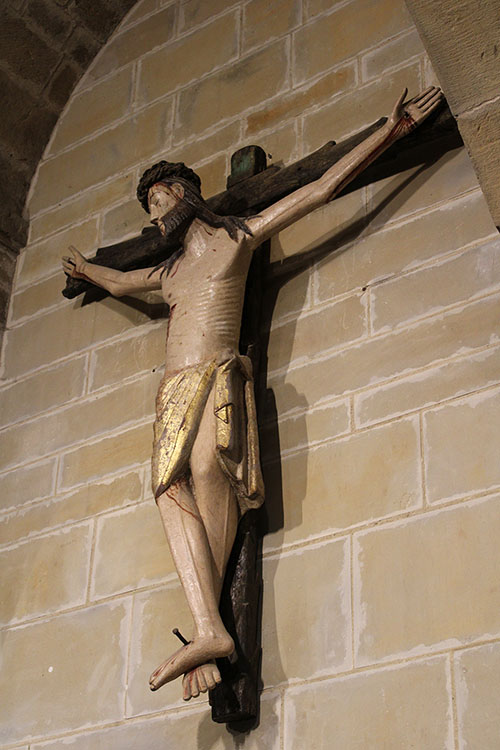 Cristo policromado de la colegiata de Teverga