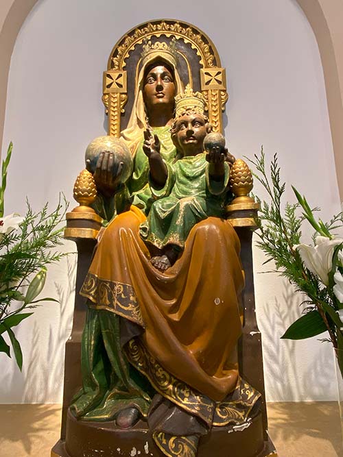Virgen negra de la ermita de la Providencia en Gijón