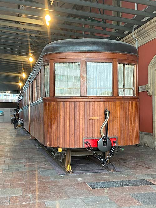 Vagón en el museo del ferrocarril de Asturias