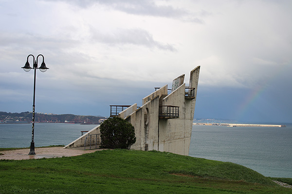 Mirador en el parque del cabo San Lorenzo en Gijón