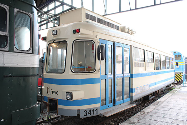 Máquinas y vagones exclusivamente para pasajeros