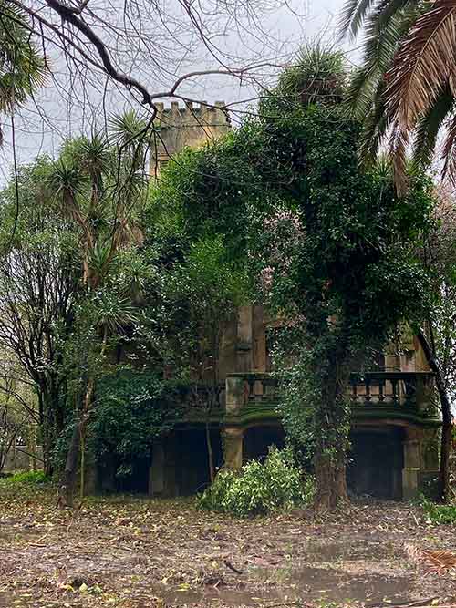 Convento en ruinas en Asturias