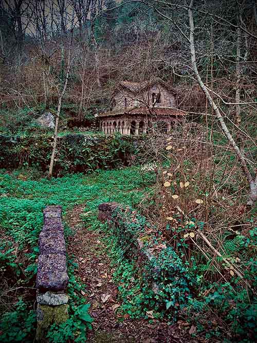 Ermita de Sabadía, en el municipio de Santo Adriano en Asturias