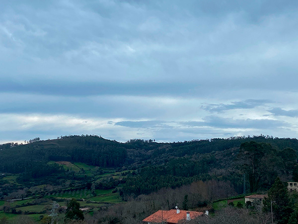 Vista de monte Cubera en Villaviciosa en Asturias