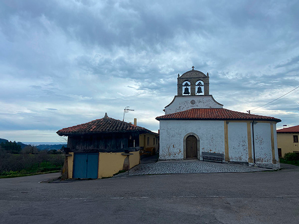 Iglesia de Breceña en Villaviciosa en Asturias