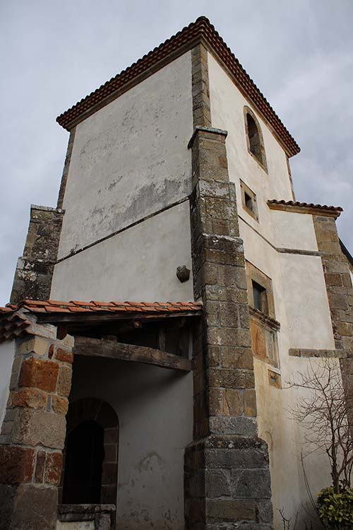 Iglesia renacentista de Sietes en Villaviciosa de Asturias, dedicada a San Emeterio