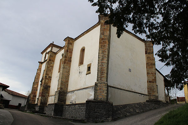 Iglesia renacentista de Sietes en Villaviciosa de Asturias, dedicada a San Emeterio