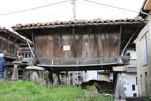 Hórreos en el pueblo de Sietes, en el municipio de Villaviciosa en Asturias