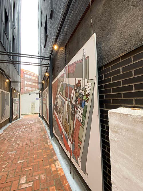 Callejón de entrada al museo de la ciudadela de Celestino Solar en Gijón