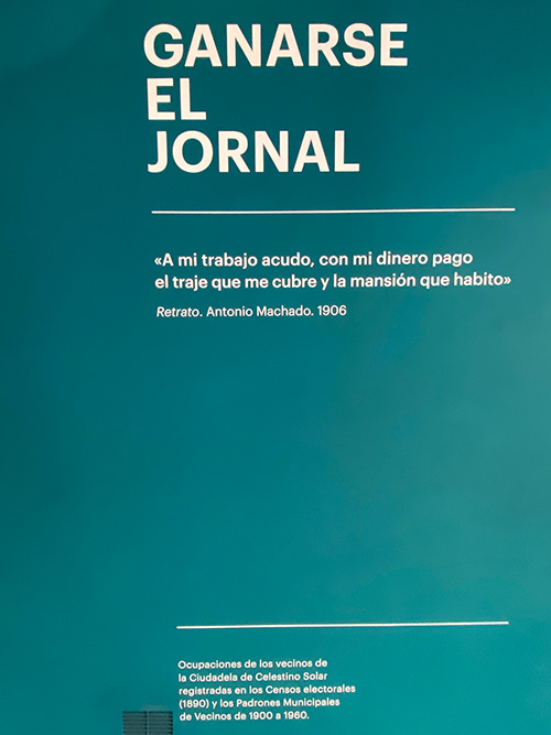Mural referente al trabajo de los habitantes de la ciudadela de Celestino Solar