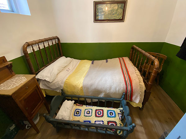Recreación del interior de una de las viviendas en la ciudadela de Celestino Solar en Gijón