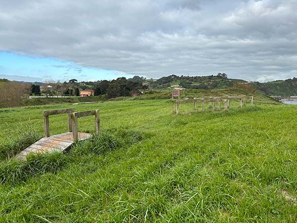 Parte del circuito de jogging en el interior de Perlora ciudad de vacaciones