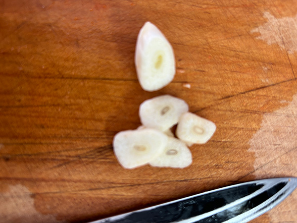 Ajo troceado para marmitako