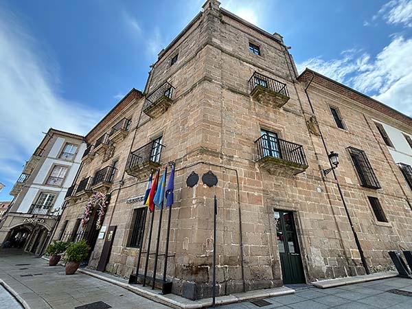 Palacio de Ferrera en el mismo centro del casco histórico de Avilés