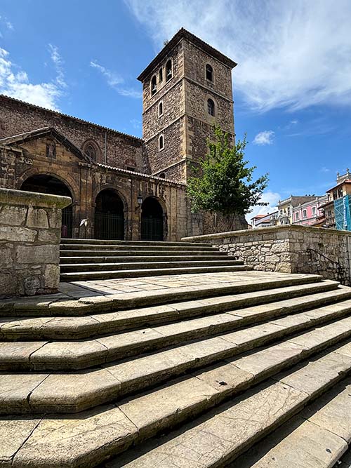Iglesia de San Nicolás de Bari en Avilés