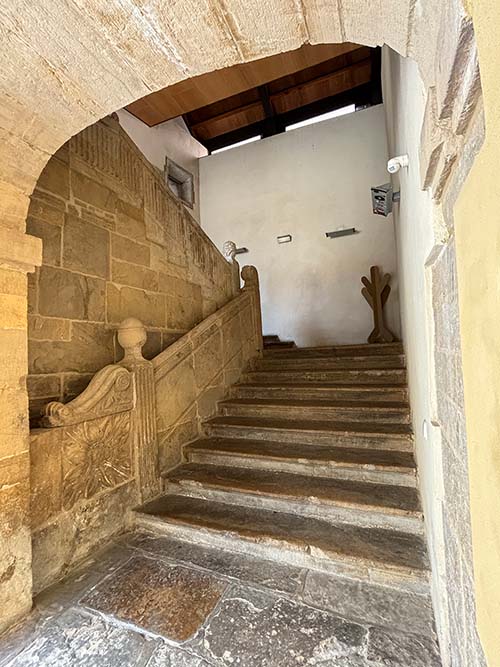 Interior del palacio de Camposagrado en Avilés