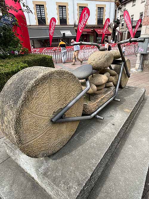 Moto Picapedrera en Cangas de Onís en Asturias