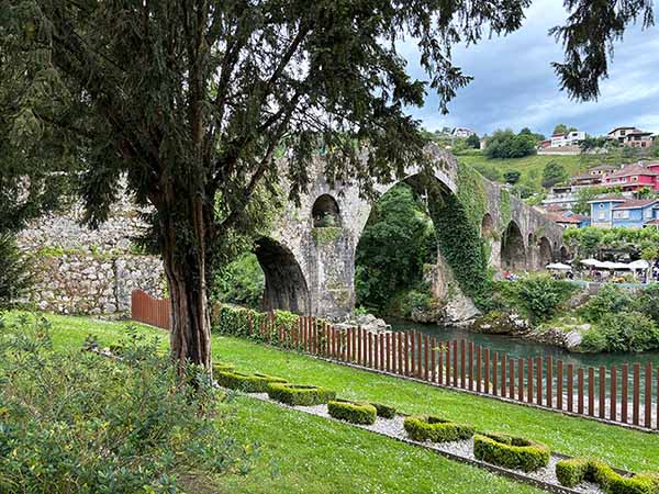 Puente romano de Cangas de Onís, en Asturias