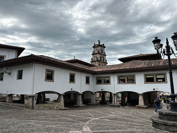palacio Pintu en Cangas de Onís