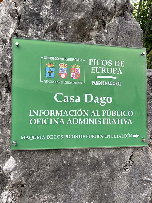 Casa Dago, oficina administrativa del parque natural de los Picos de Europa