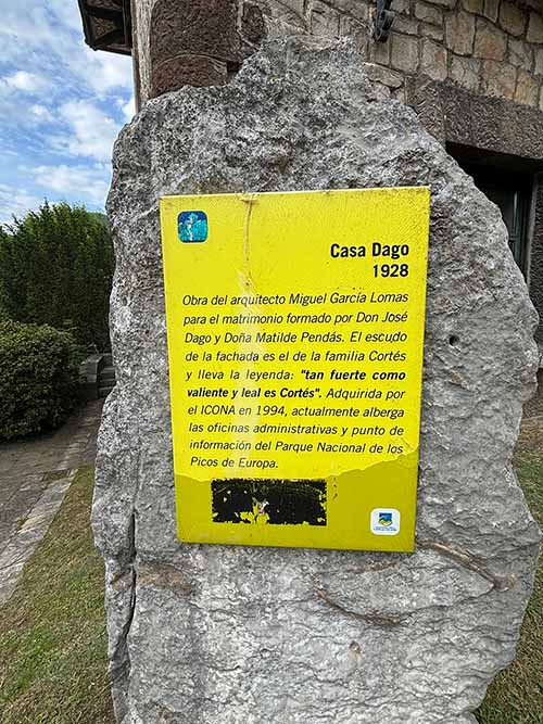 Casa Dago, oficina administrativa del parque natural de los Picos de Europa