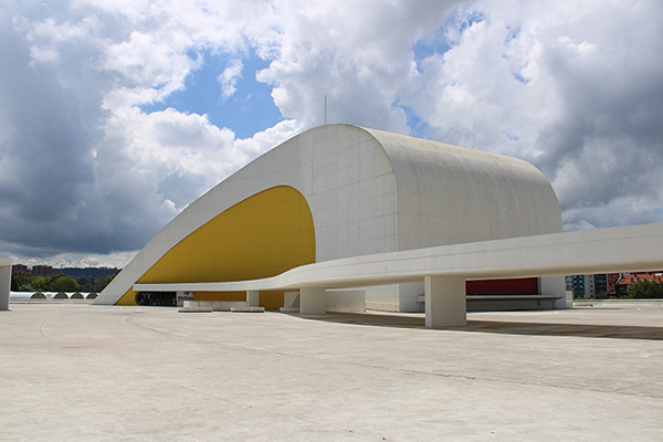 Auditorio del centro Niemeyer en Avilés