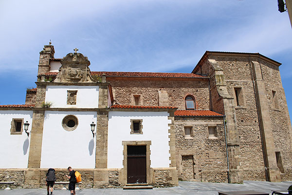 Iglesia de los padres Franciscanos o de San Antonio de Padua en Avilés