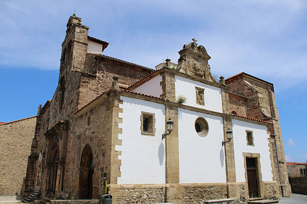 Iglesia de los padres Franciscanos o de San Antonio de Padua en Avilés