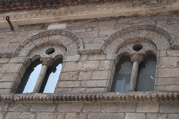 Palacio de Valdecarzana en Avilés o casa de las Baragañas