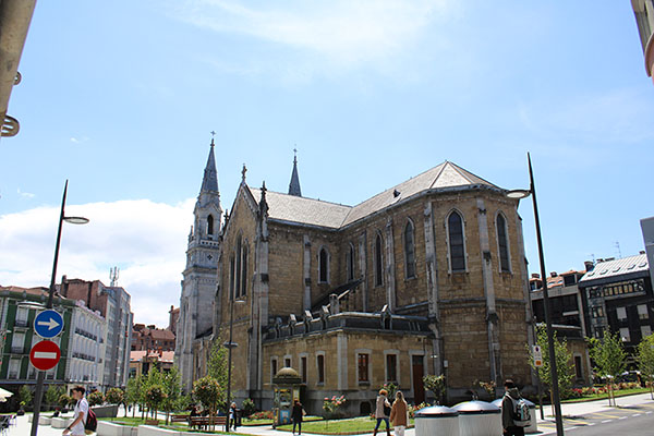 Iglesia de Santo Tomas de Canterbury en Avilés