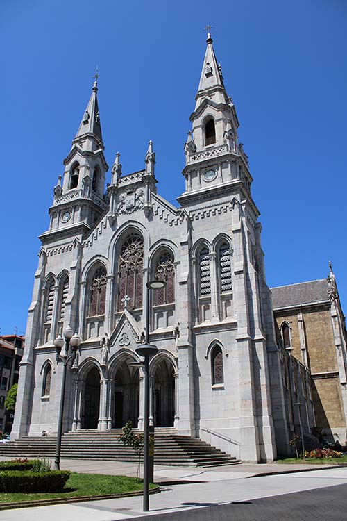 Iglesia de Santo Tomas de Canterbury en Avilés