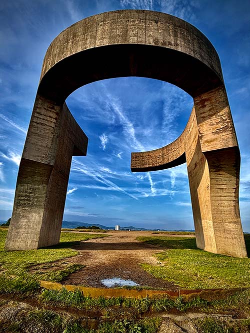 Elogio del horizonte es como un comunicador entre nosotros y el cosmos