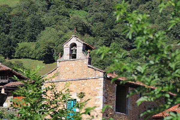 Iglesia de Bandujo en Asturias