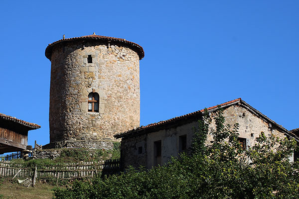 Torreón de Bandujo en Asturias