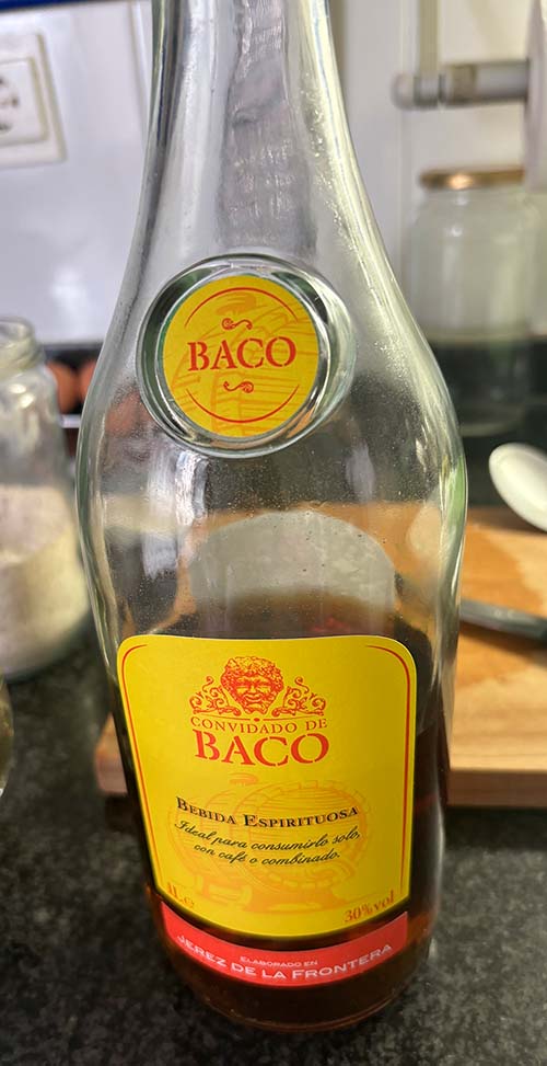 Coñac para elaborar la salsa verde