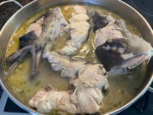 Congrio en salsa verde