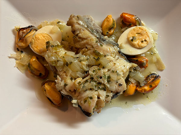 Congrio en salsa verde, resultado final